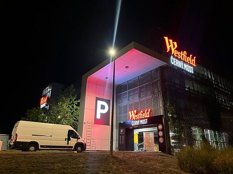 Komplexní reklamní značení, rebranding