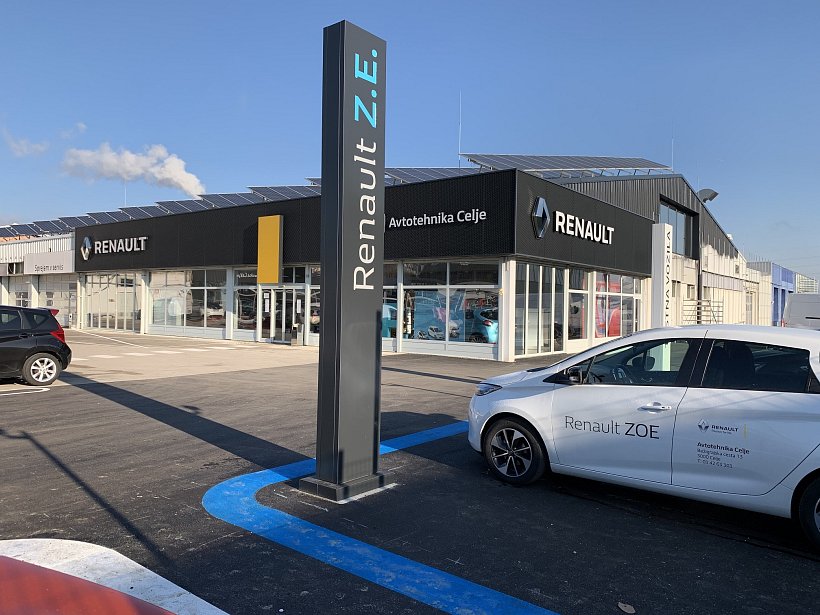 Značení autosalónů RENAULT