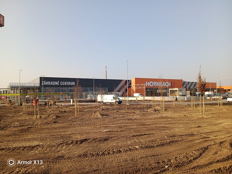 5-poz-pan-pylon-loga-P4-fasada-final-1.jpeg