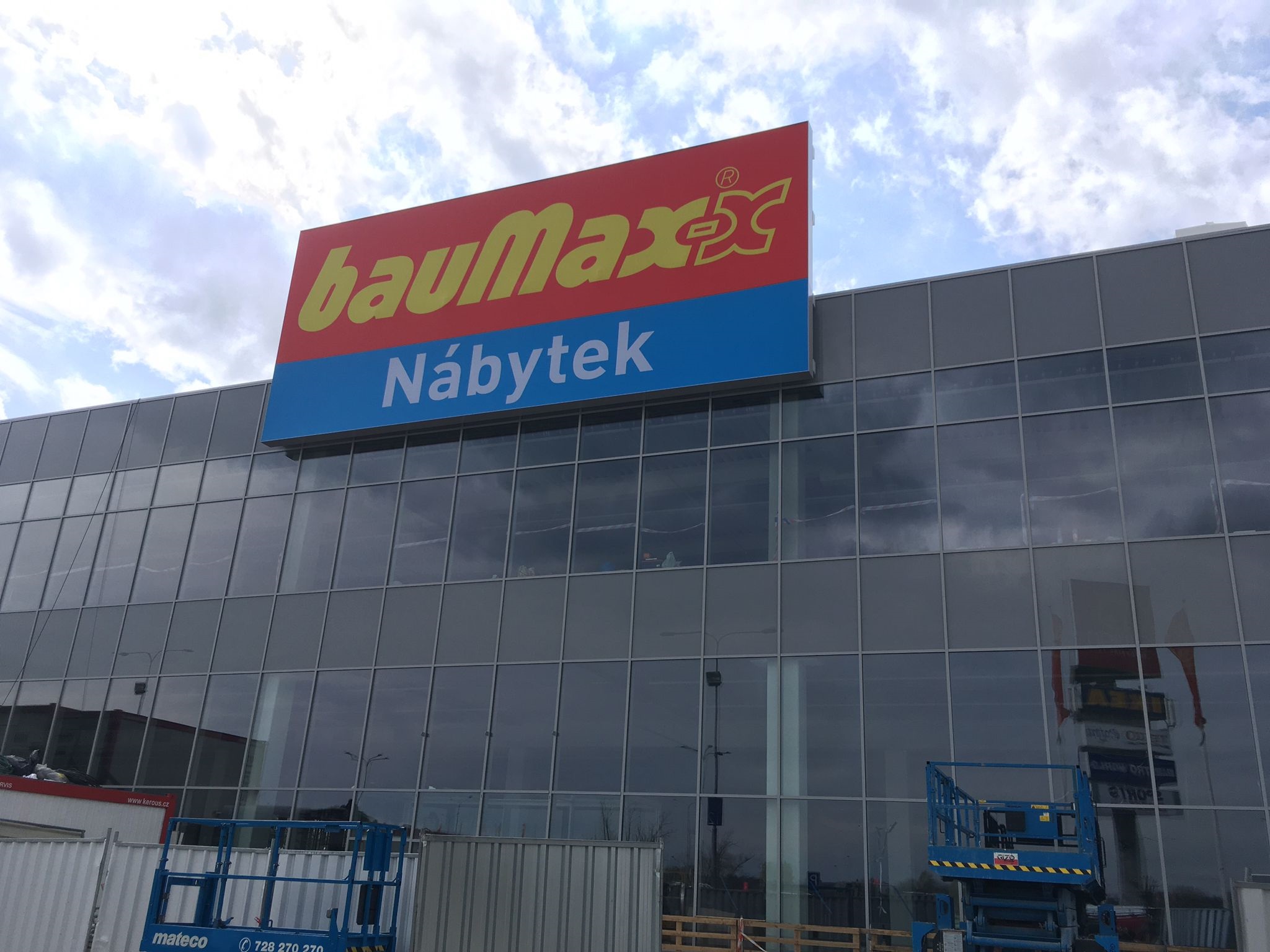 Lightboxes, flag signs