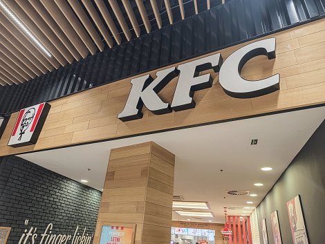 Profil 5 (Scheinwerfer, Kunststoffverkleidung)