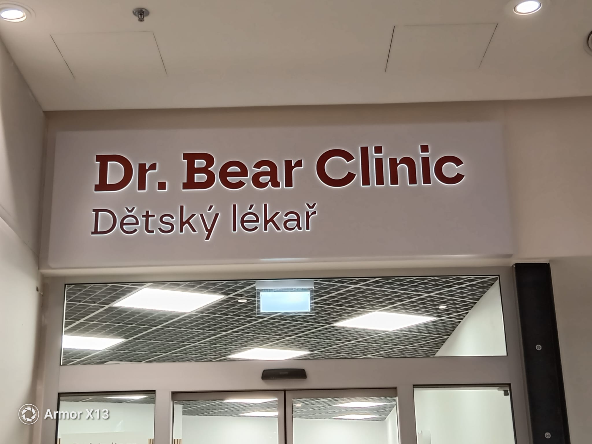 Dr. Bear OC Galerie Butovice